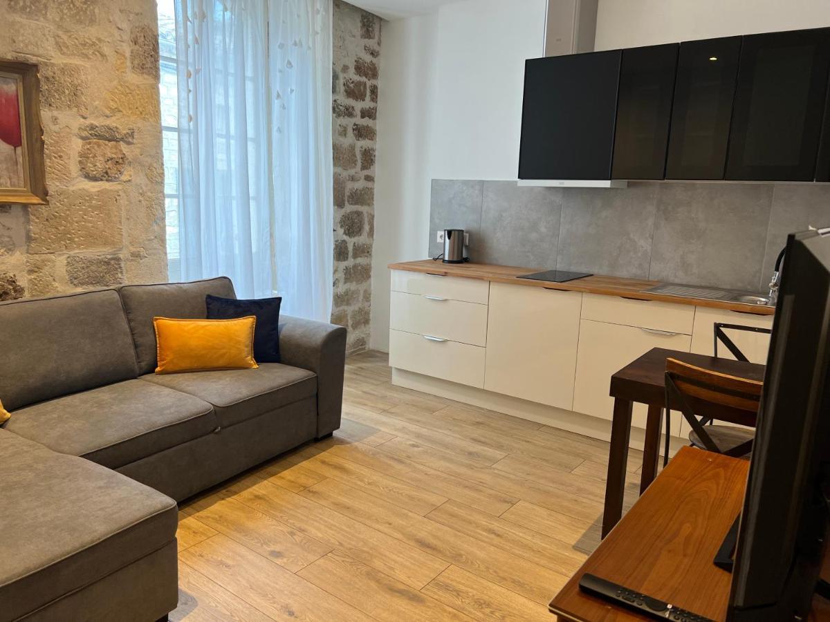 Le Beffroi Aparthotel Tournon-dʼAgenais Kültér fotó