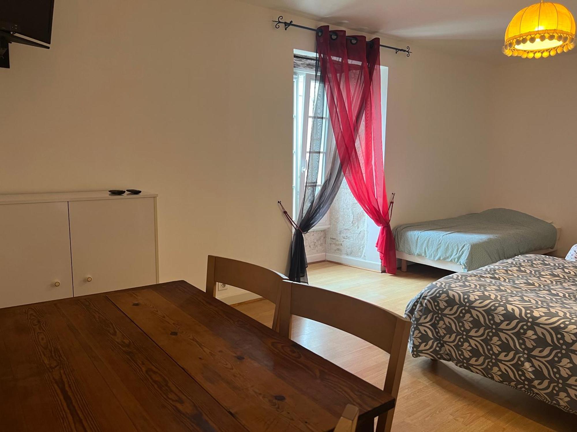 Le Beffroi Aparthotel Tournon-dʼAgenais Kültér fotó