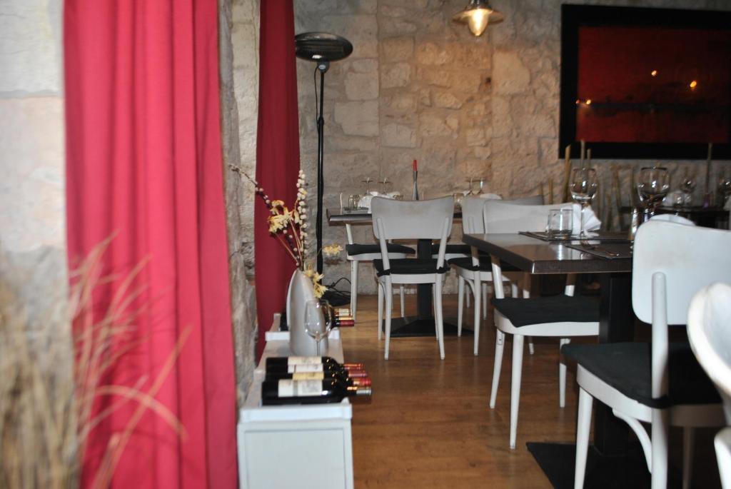 Le Beffroi Aparthotel Tournon-dʼAgenais Kültér fotó